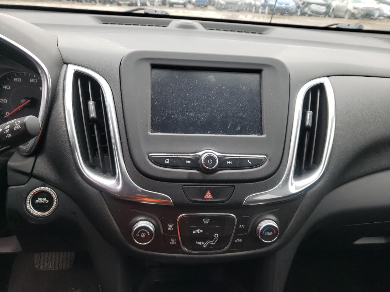 Photo 9 from auction – 2018 CHEVROLET EQUINOX LT with VIN 2GNAXSEV0J6246370