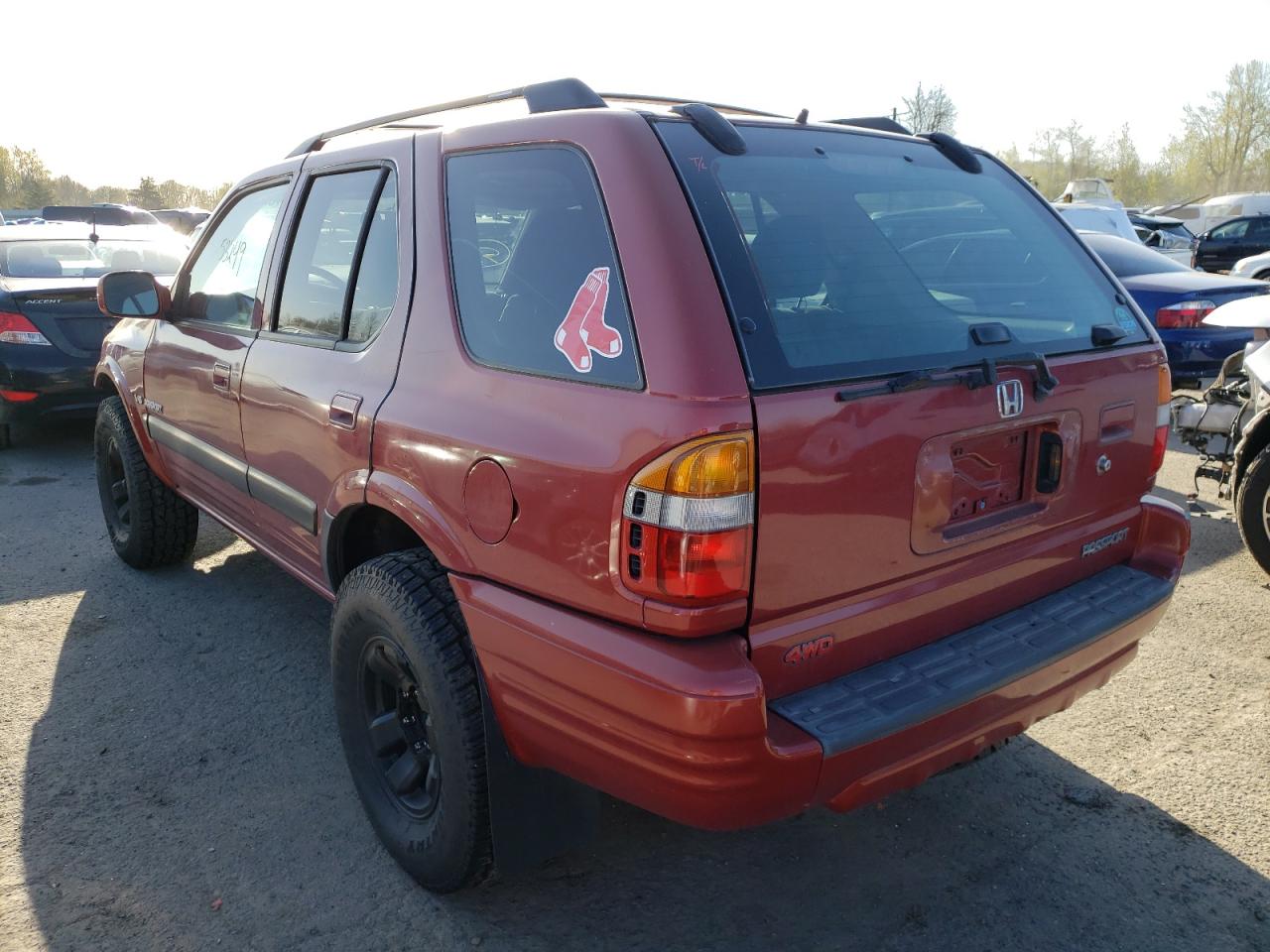 Photo 3 from auction – 2000 HONDA PASSPORT E with VIN 4S6DM58W8Y4414419