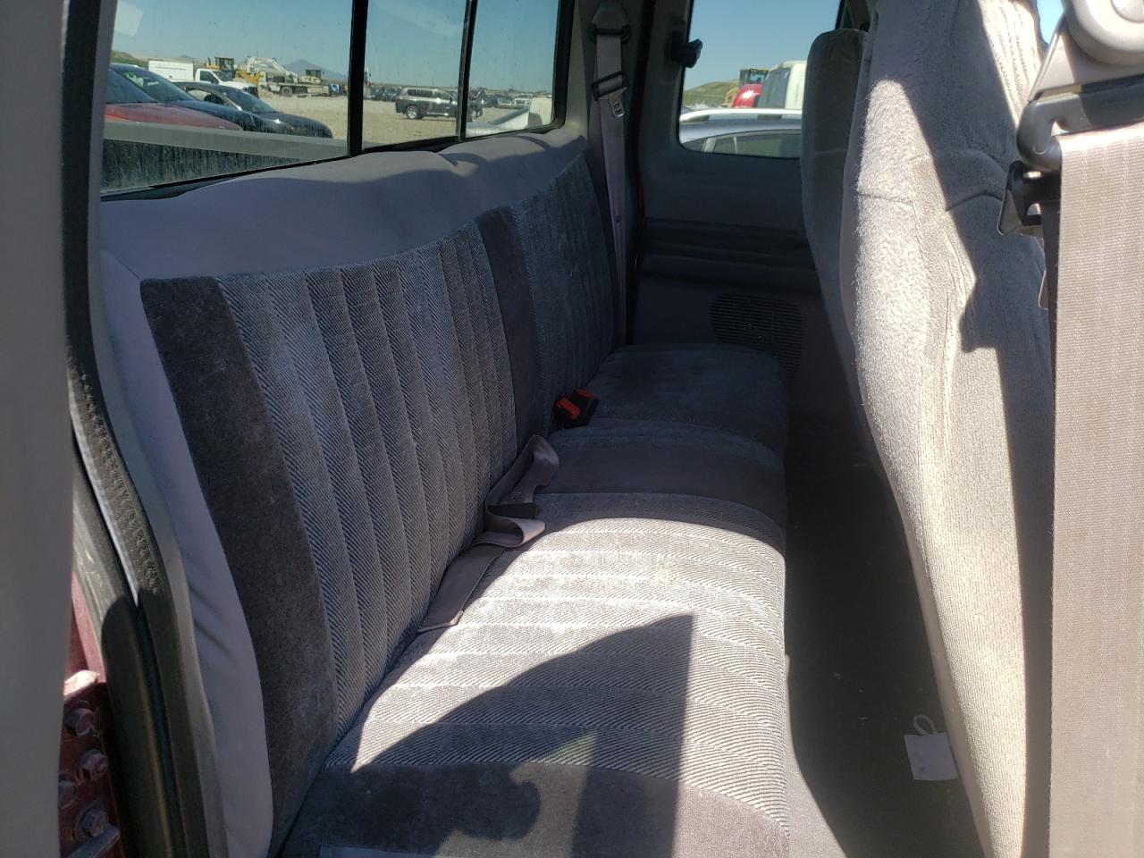 Photo 6 from auction – 2000 FORD F250 SUPER with VIN 1FTNX21F4YED59236