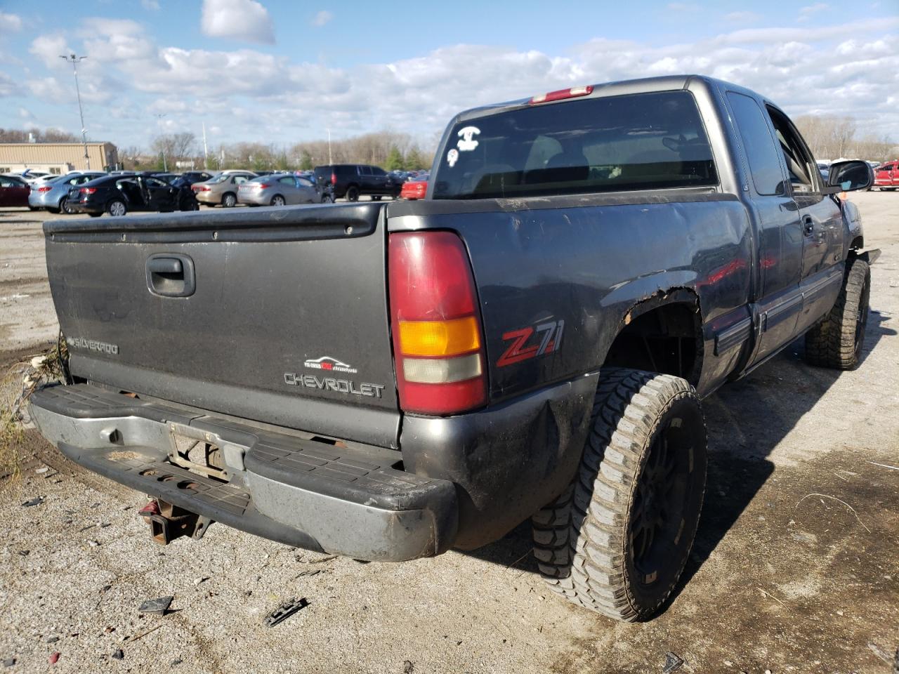 Photo 4 from auction – 2000 CHEVROLET SILVERADO with VIN 1GCEK19T3YE278506