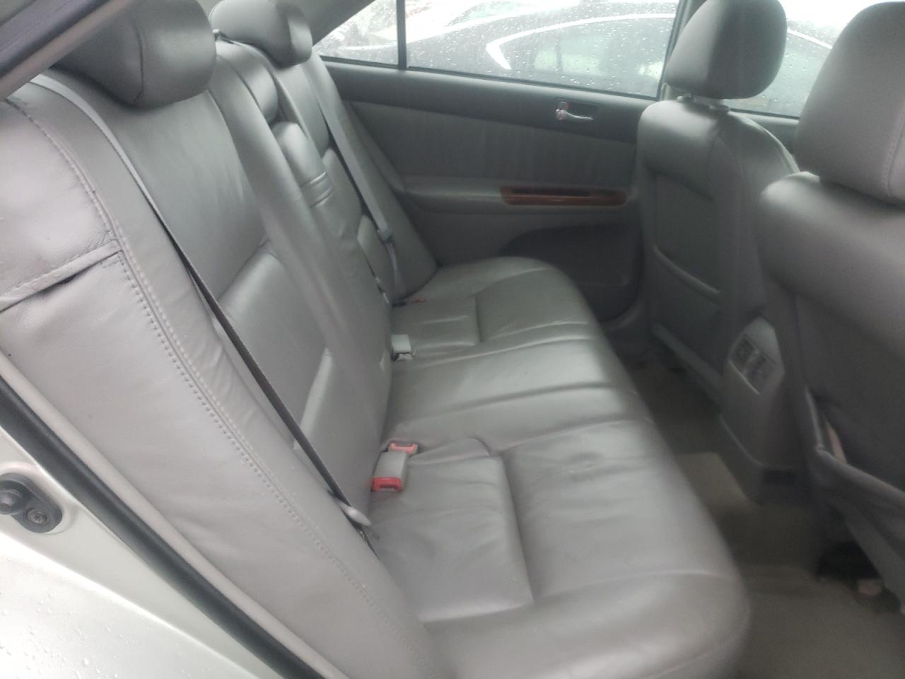 Photo 6 from auction – 2003 TOYOTA CAMRY LE with VIN 4T1BF30KX3U060693