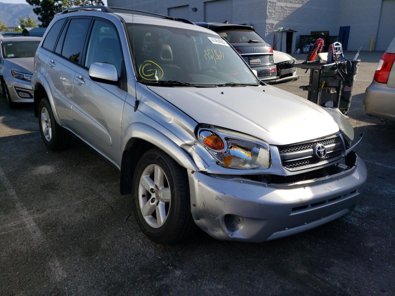 TOYOTA RAV4 2005 with VIN JTEHD20V156034527 - Photo from auction