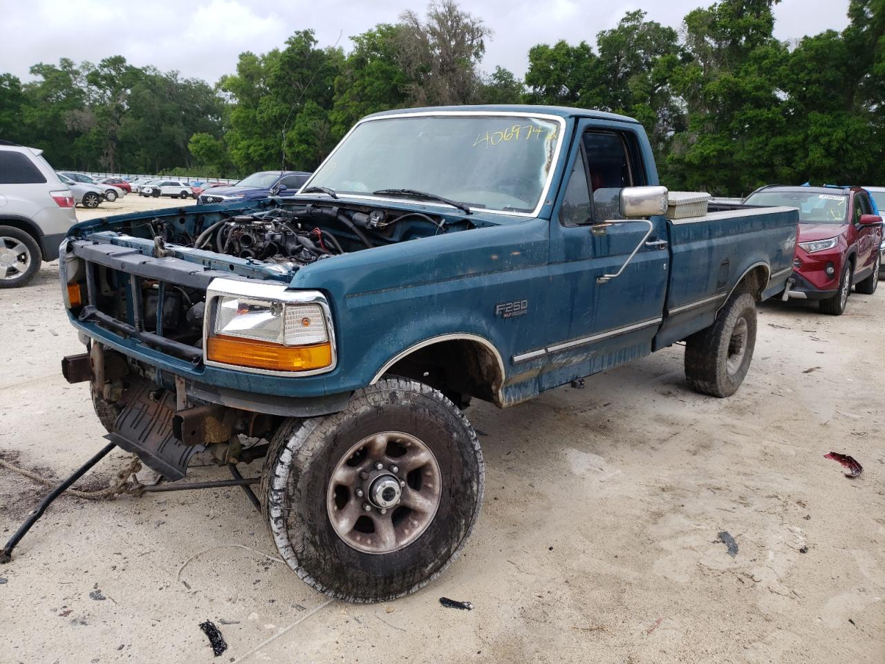 Photo 2 from auction – 1995 FORD F250 with VIN 2FTHF26H0SCA76937