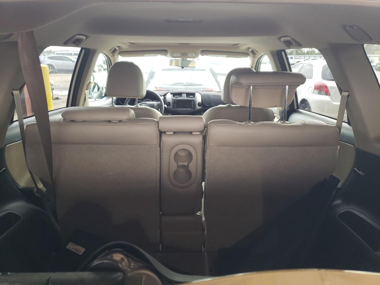 Photo 9 from auction – 2010 TOYOTA RAV4 LIMIT with VIN 2T3YF4DV4AW031831