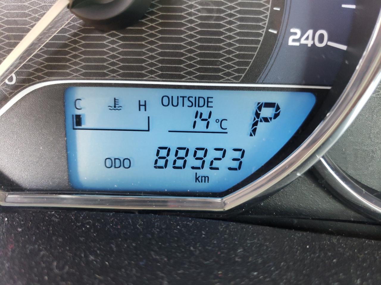 Photo 8 from auction – 2014 TOYOTA COROLLA L with VIN 2T1BURHE8EC018101