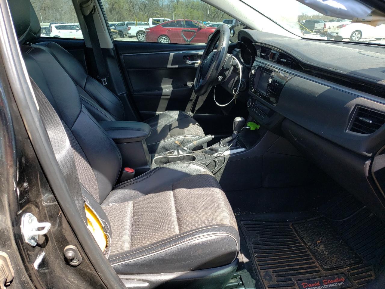 Photo 5 from auction – 2016 TOYOTA COROLLA L with VIN 5YFBURHE8GP518438