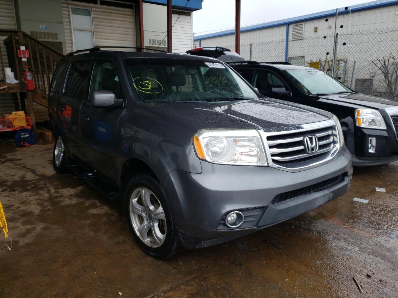 HONDA PILOT EXLN 2012 with VIN 5FNYF4H71CB014277 - Photo from auction
