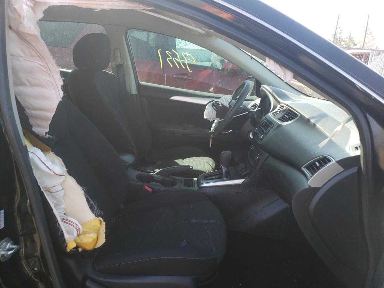 Photo 5 from auction – 2017 NISSAN SENTRA S with VIN 3N1AB7AP4HY330618