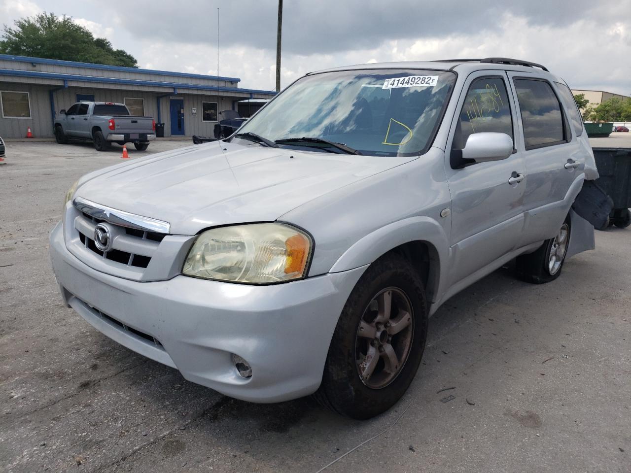 Photo 2 from auction – 2005 MAZDA TRIBUTE with VIN 4F2YZ04155KM33255