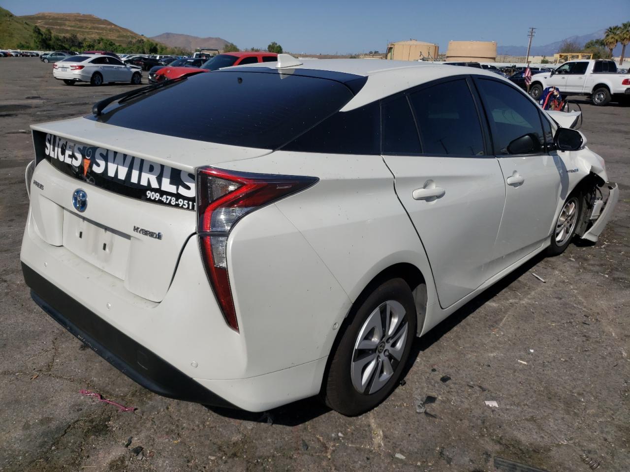 Photo 4 from auction – 2018 TOYOTA PRIUS with VIN JTDKARFU9J3064736