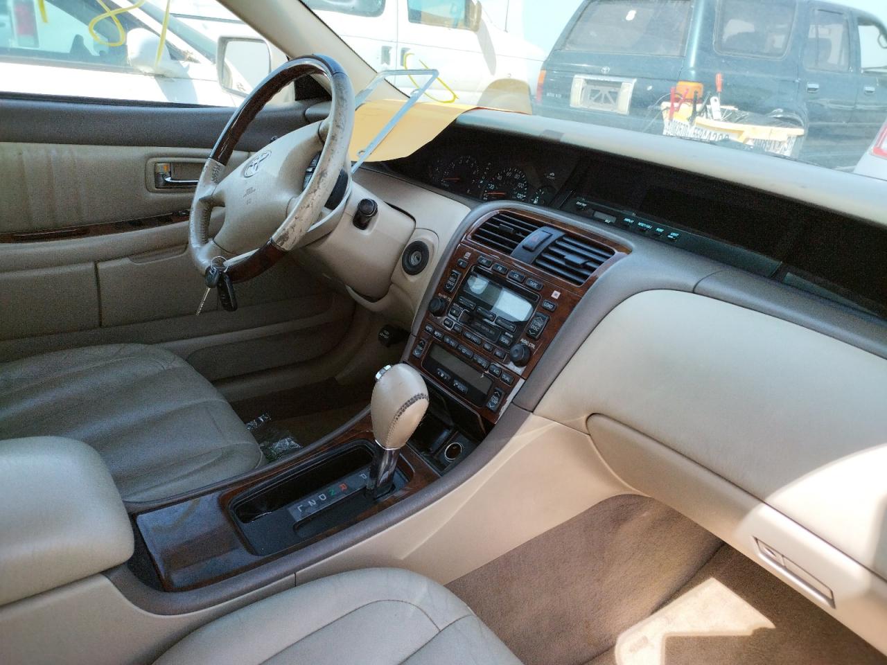 Photo 9 from auction – 2003 TOYOTA AVALON XL with VIN 4T1BF28B13U295238