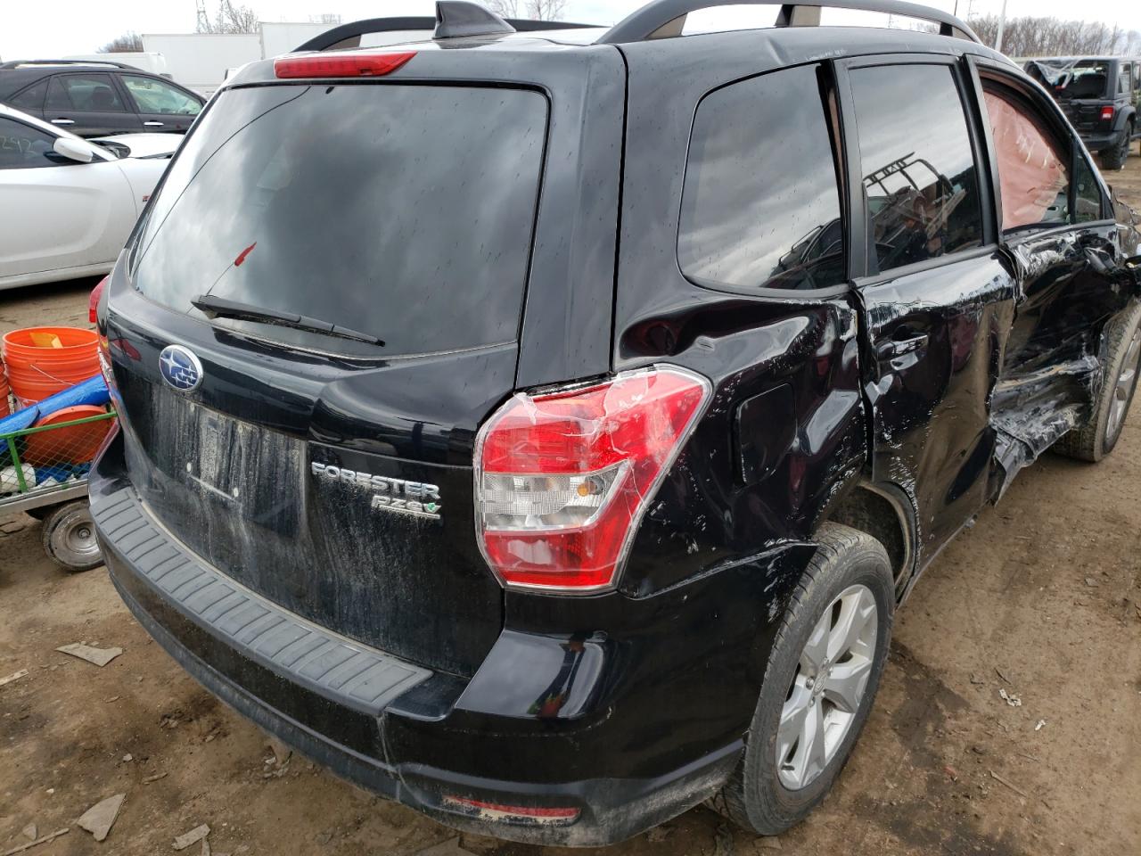 Photo 4 from auction – 2016 SUBARU FORESTER 2 with VIN JF2SJADCXGH521045