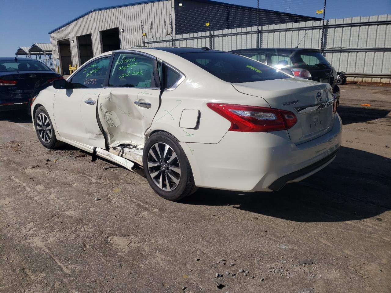 Photo 3 from auction – 2017 NISSAN ALTIMA 2.5 with VIN 1N4AL3APXHC115231