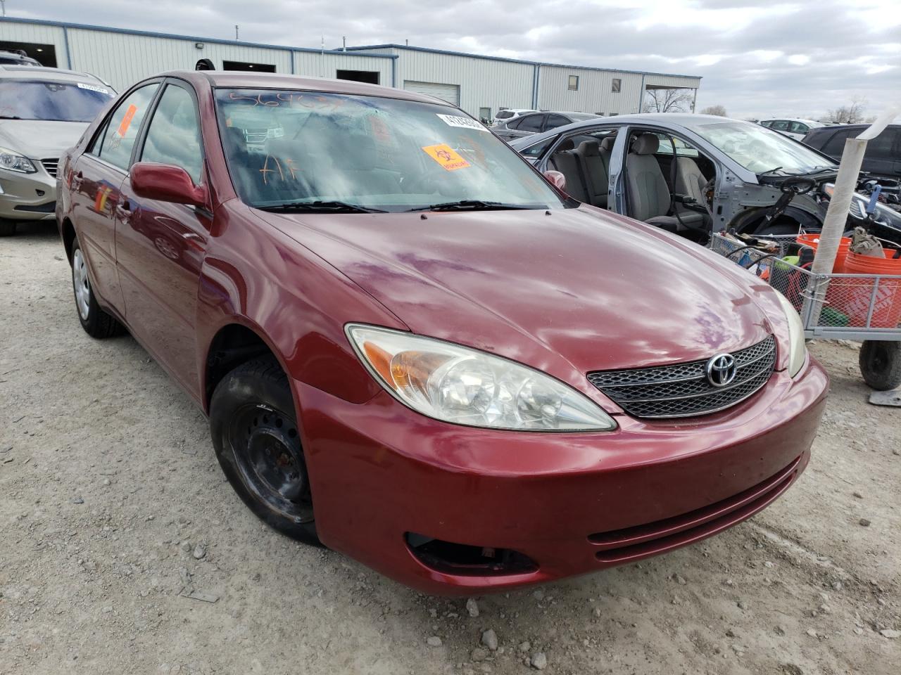 TOYOTA CAMRY LE 2002 with VIN 4T1BE32K22U564637 - Photo from auction