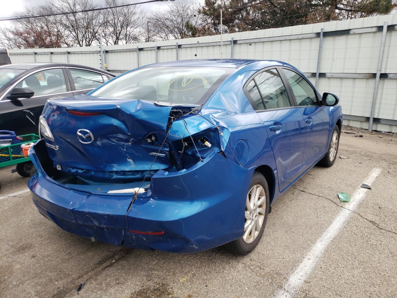 Photo 4 from auction – 2012 MAZDA 3 I with VIN JM1BL1V73C1669874