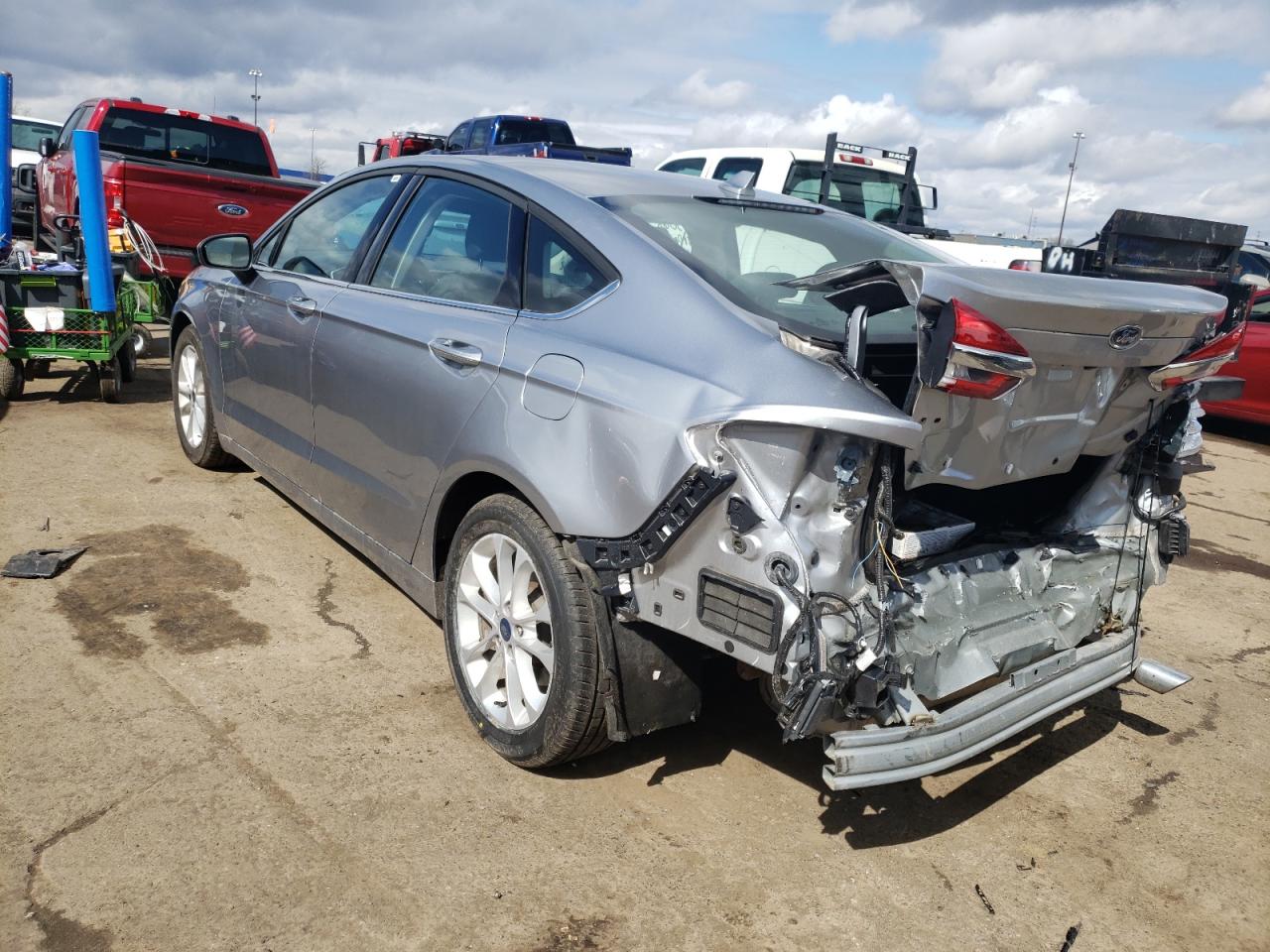 Photo 3 from auction – 2020 FORD FUSION SE with VIN 3FA6P0HD7LR109112