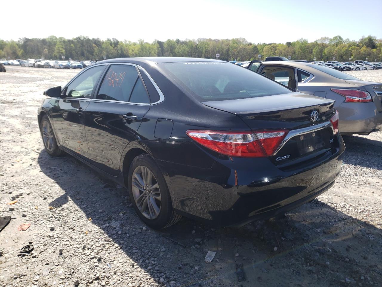 Photo 2 from auction – 2015 TOYOTA CAMRY LE with VIN 4T1BF1FK9FU017768
