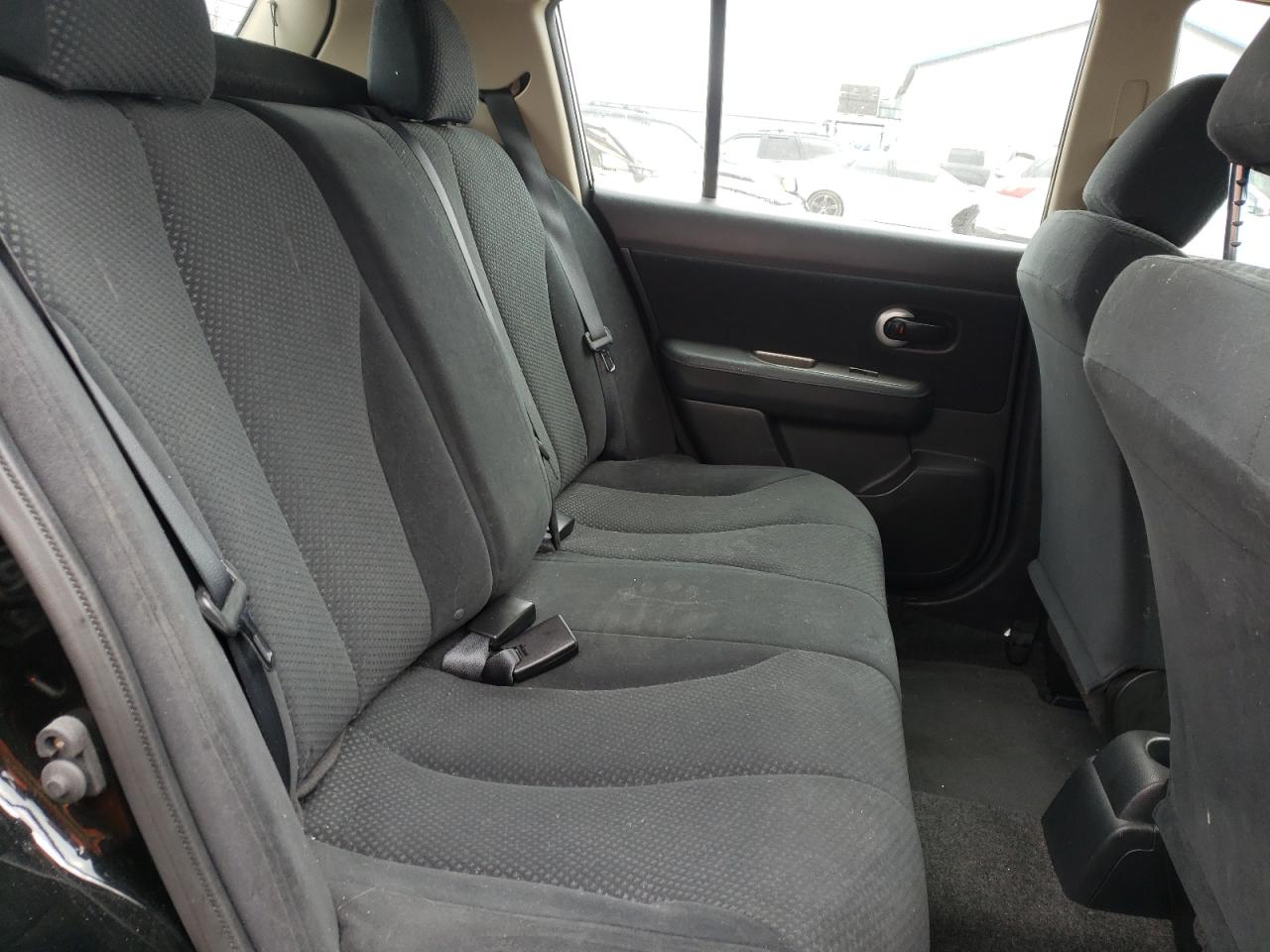 Photo 6 from auction – 2011 NISSAN VERSA S with VIN 3N1BC1CP0BL503079