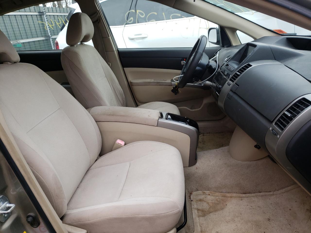Photo 5 from auction – 2004 TOYOTA PRIUS with VIN JTDKB20U040005576