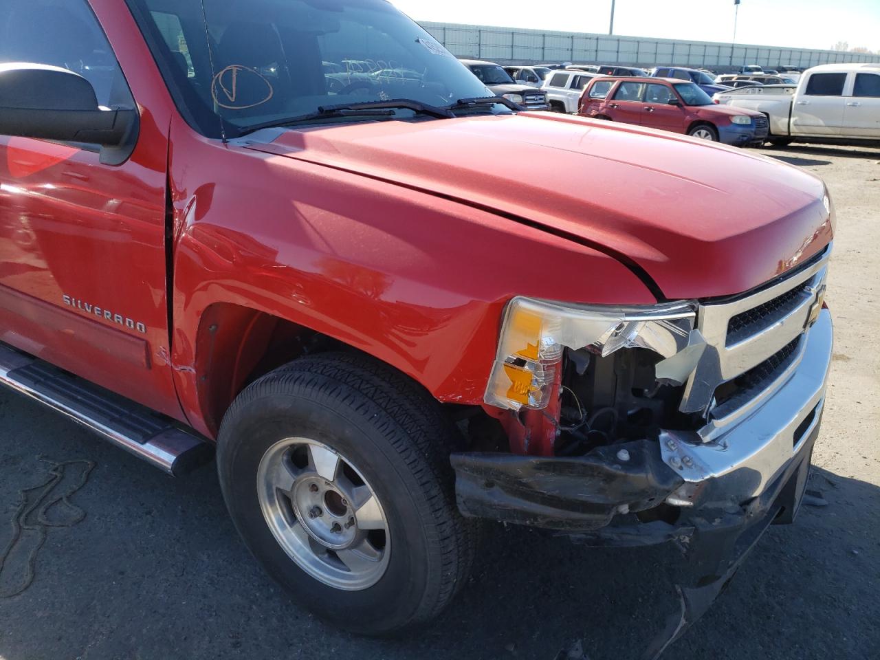 Photo 9 from auction – 2011 CHEVROLET SILVERADO with VIN 1GCRCREA8BZ424643