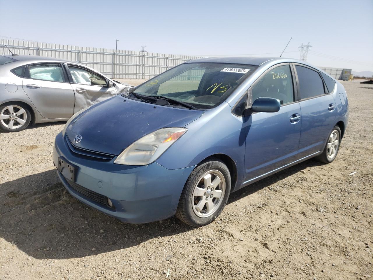 Photo 2 from auction – 2005 TOYOTA PRIUS with VIN JTDKB20UX57021941