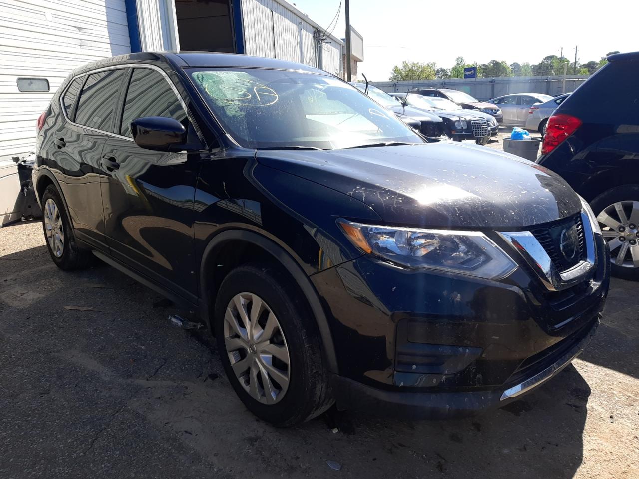 NISSAN ROGUE S 2017 with VIN KNMAT2MT1HP597819 - Photo from auction