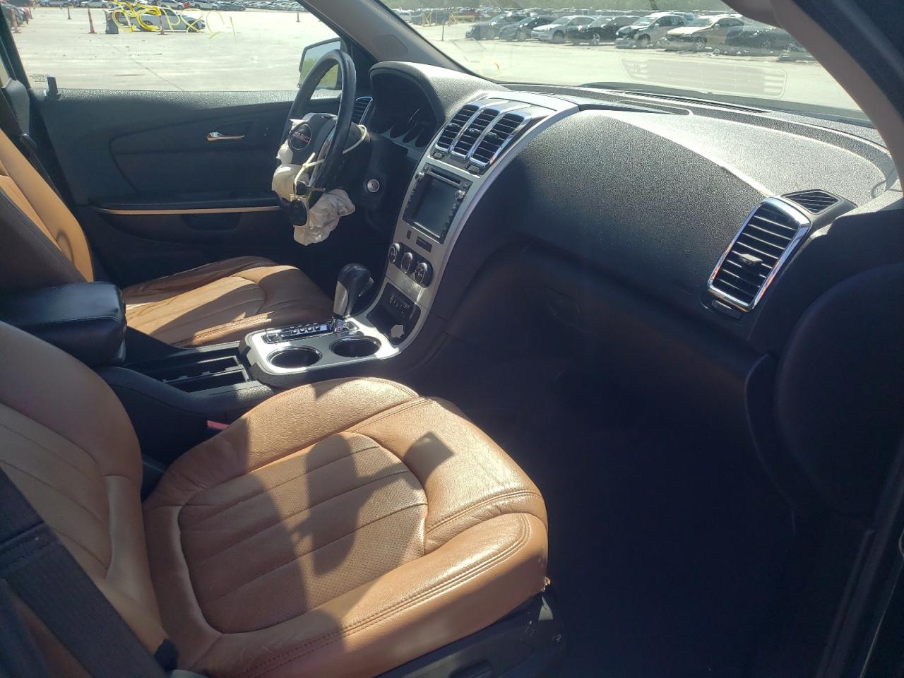 Photo 5 from auction – 2012 GMC ACADIA SLE with VIN 1GKKRPED8CJ269045
