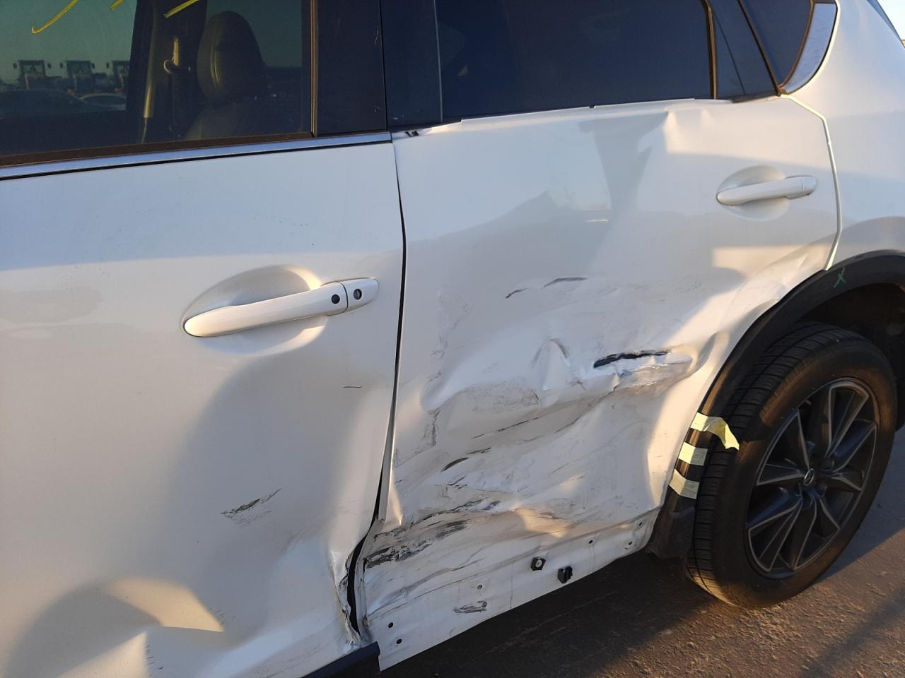 Photo 9 from auction – 2018 MAZDA CX-5 TOURI with VIN JM3KFACM8J1342665