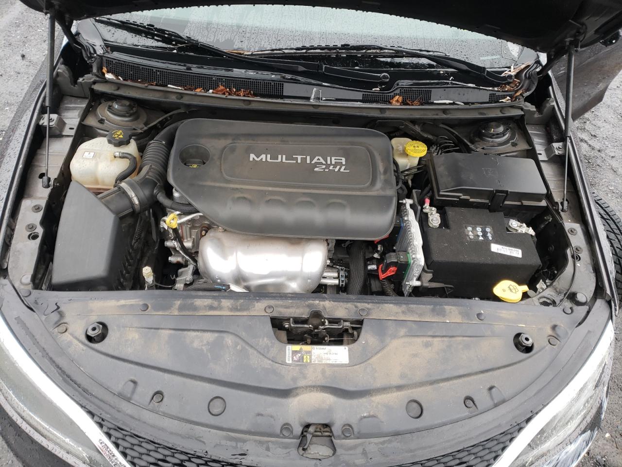 Photo 7 from auction – 2015 CHRYSLER 200 LIMITE with VIN 1C3CCCAB7FN534537