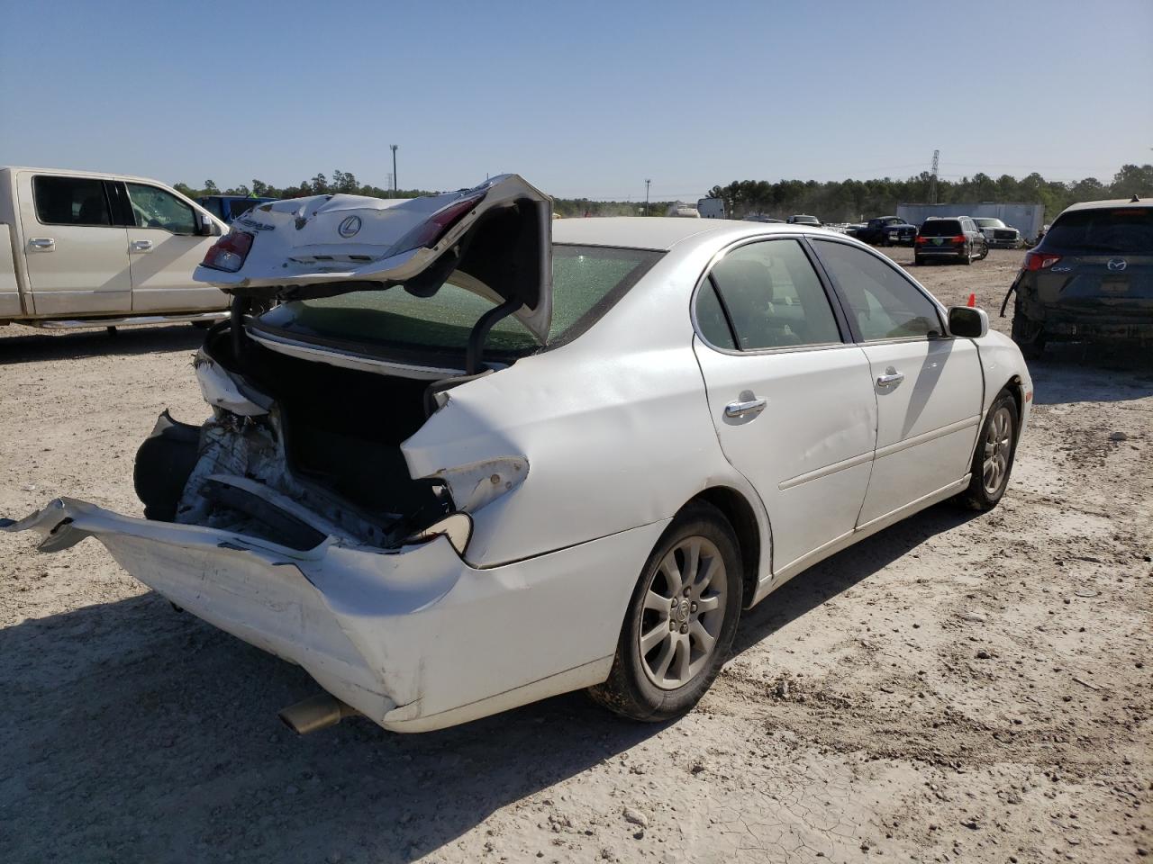 Photo 4 from auction – 2002 LEXUS ES 300 with VIN JTHBF30G620031342
