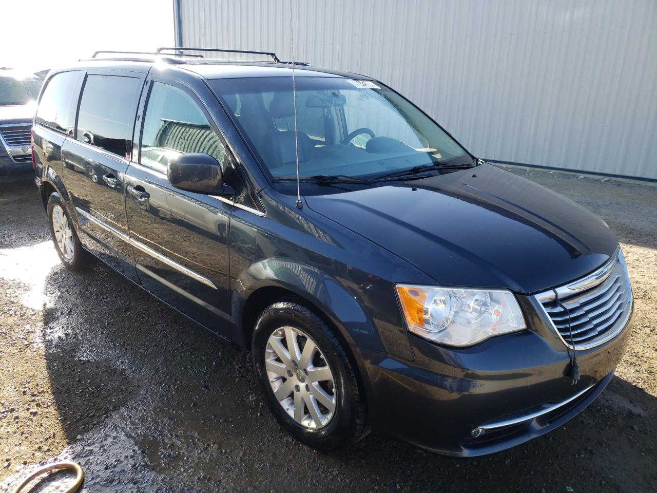CHRYSLER TOWN & COU 2014 with VIN 2C4RC1BG9ER382377 - Photo from auction