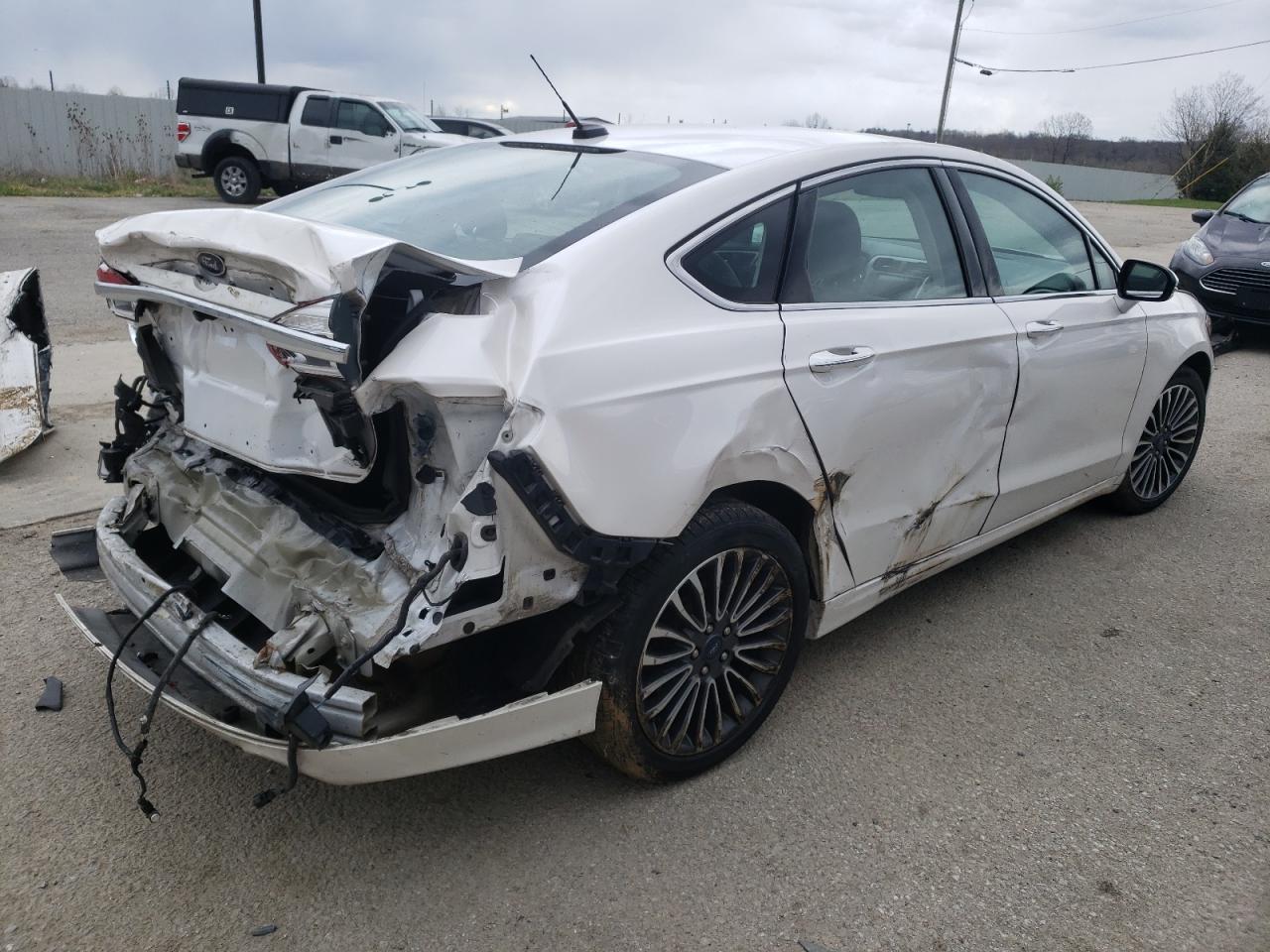 Photo 4 from auction – 2017 FORD FUSION SE with VIN 3FA6P0HD6HR225473
