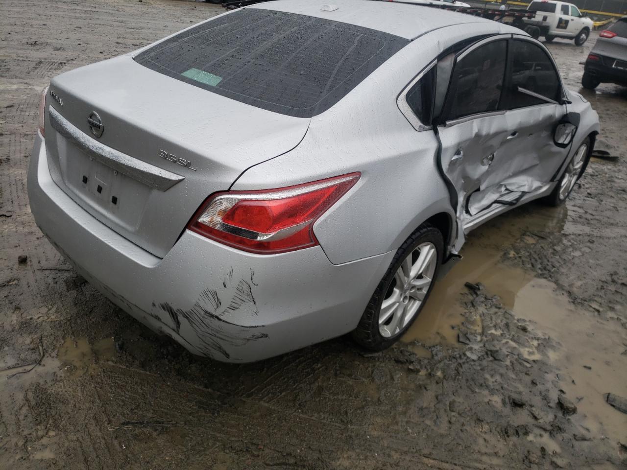 Photo 4 from auction – 2013 NISSAN ALTIMA 3.5 with VIN 1N4BL3AP2DC166348