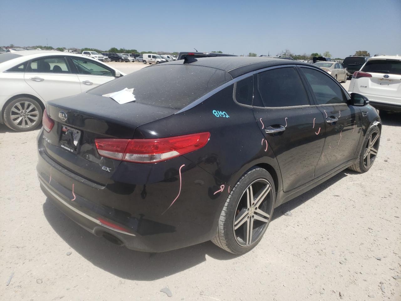 Photo 4 from auction – 2017 KIA OPTIMA EX with VIN 5XXGU4L32HG143655