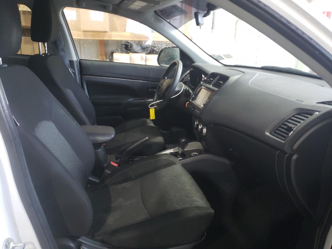 Photo 5 from auction – 2020 MITSUBISHI OUTLANDER with VIN JA4AR3AU3LU006833