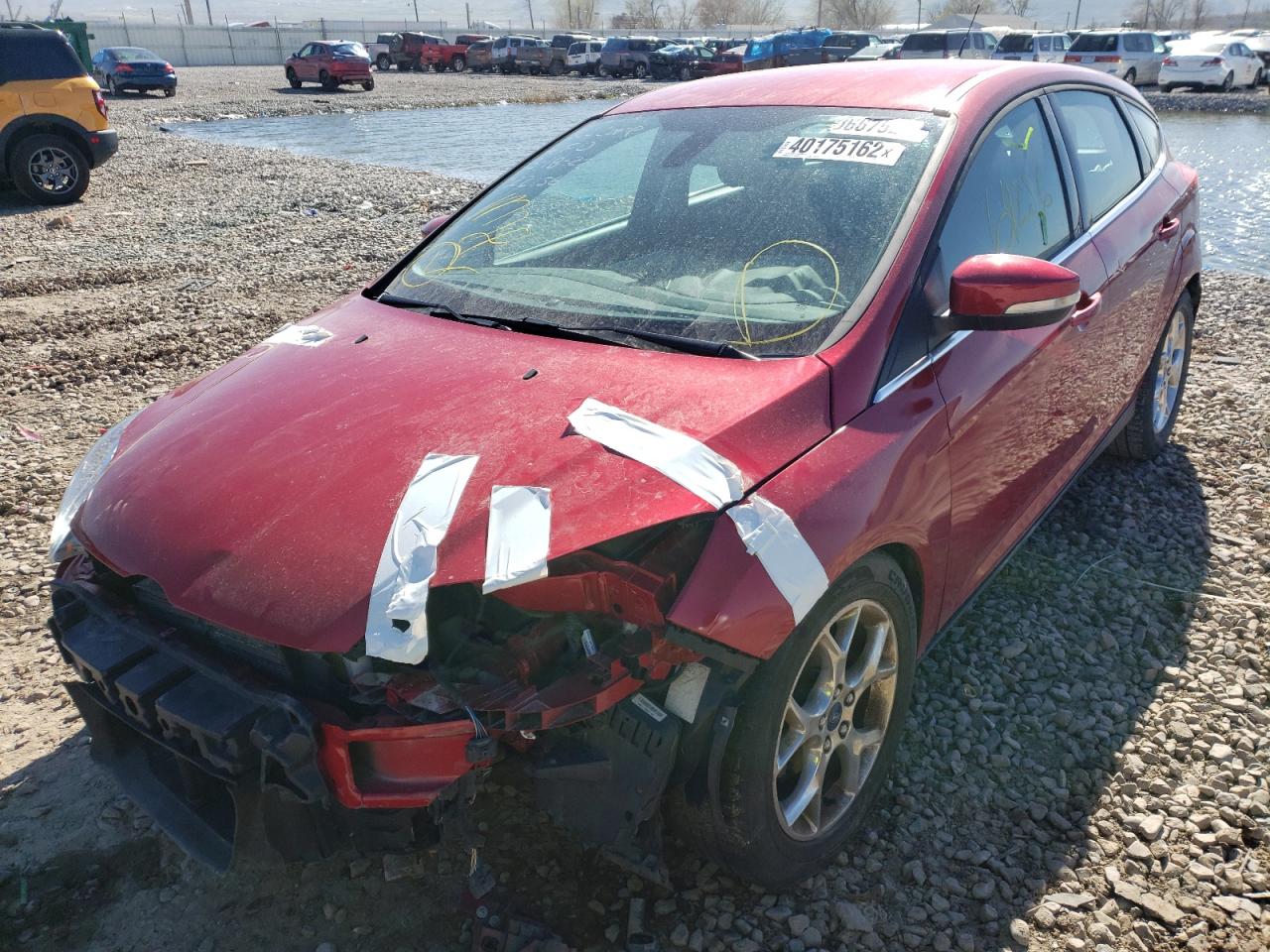 Photo 2 from auction – 2012 FORD FOCUS SEL with VIN 1FAHP3M23CL452657