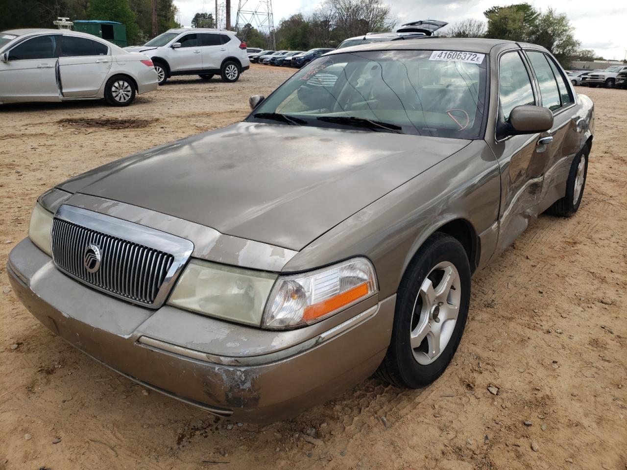 Photo 2 from auction – 2005 MERCURY GRAND MARQ with VIN 2MEFM75W35X650291