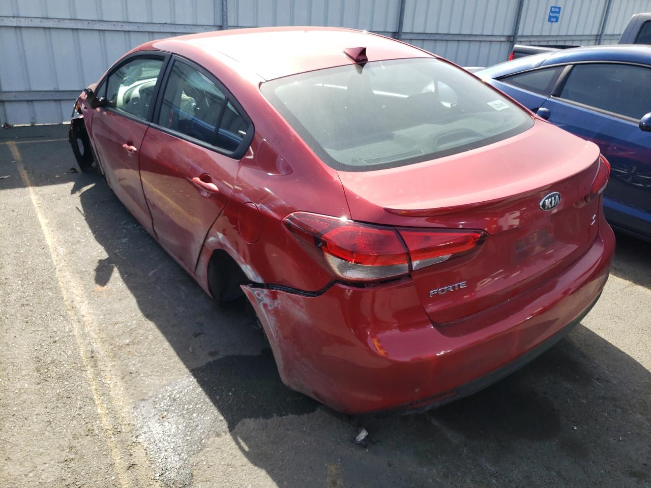 Photo 3 from auction – 2017 KIA FORTE LX with VIN 3KPFL4A79HE045591