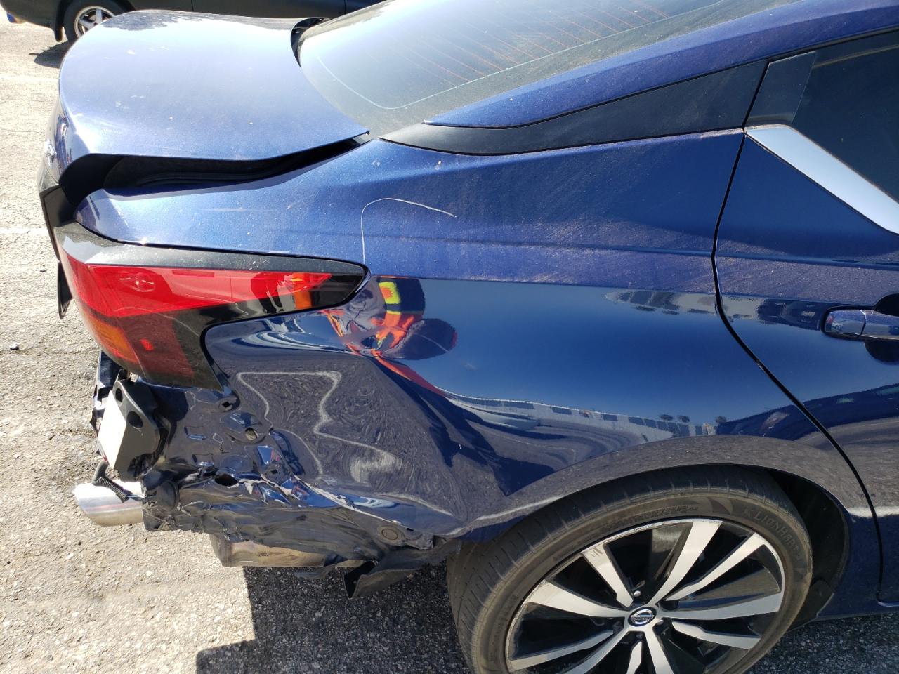 Photo 9 from auction – 2019 NISSAN ALTIMA SR with VIN 1N4BL4CV2KC160340