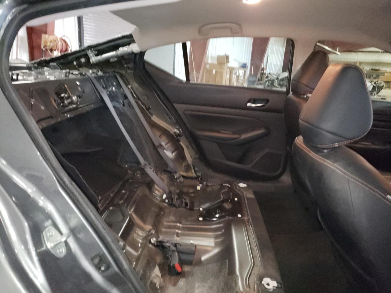 Photo 6 from auction – 2019 NISSAN ALTIMA SR with VIN 1N4BL4CV4KC165359