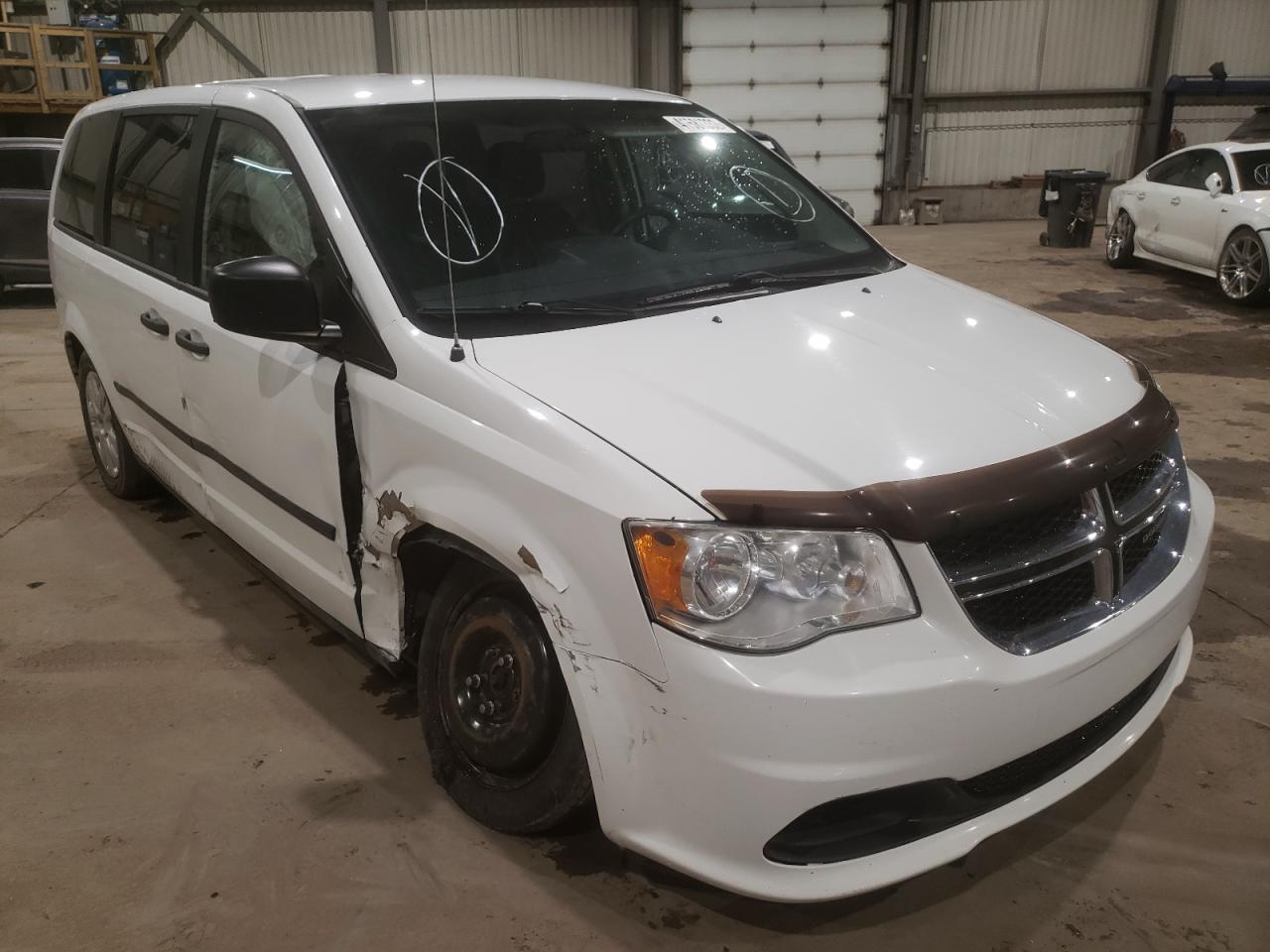 DODGE GRAND CARA 2015 with VIN 2C4RDGBG5FR502807 - Photo from auction