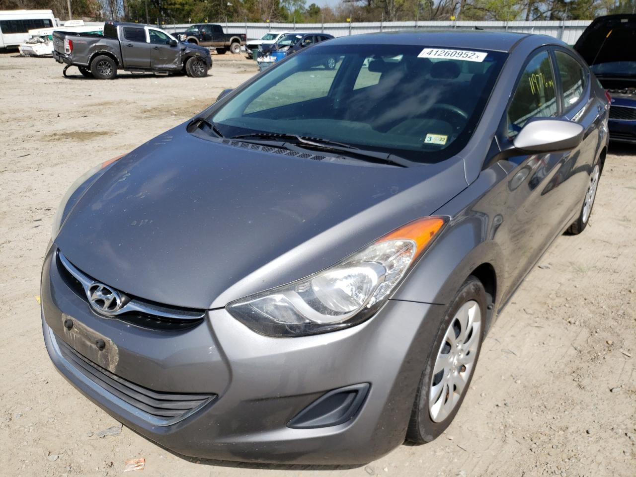 Photo 2 from auction – 2013 HYUNDAI ELANTRA with VIN 5NPDH4AE1DH193067