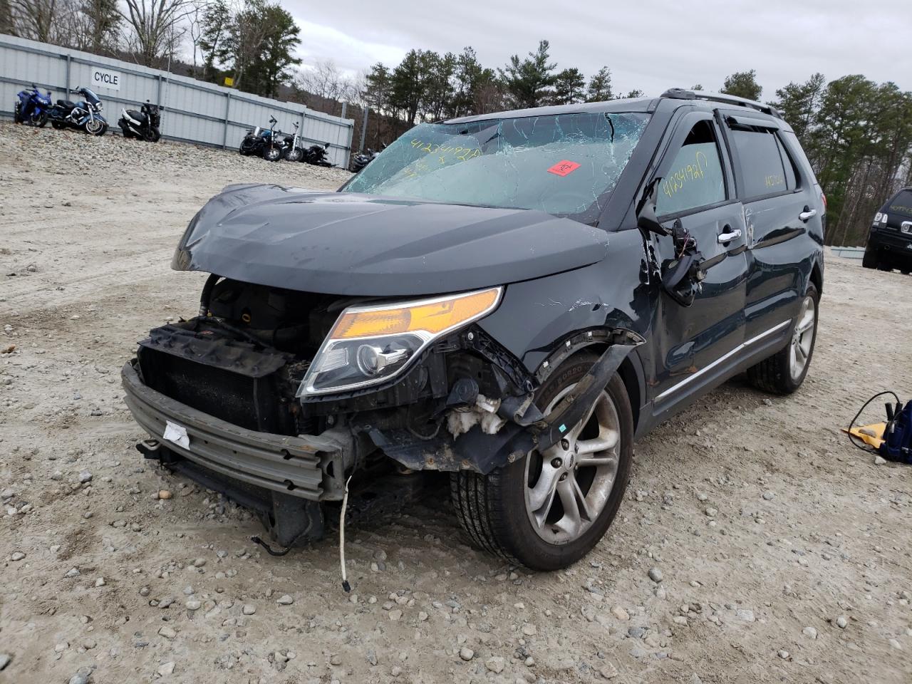 Photo 2 from auction – 2014 FORD EXPLORER L with VIN 1FM5K8F80EGC37366