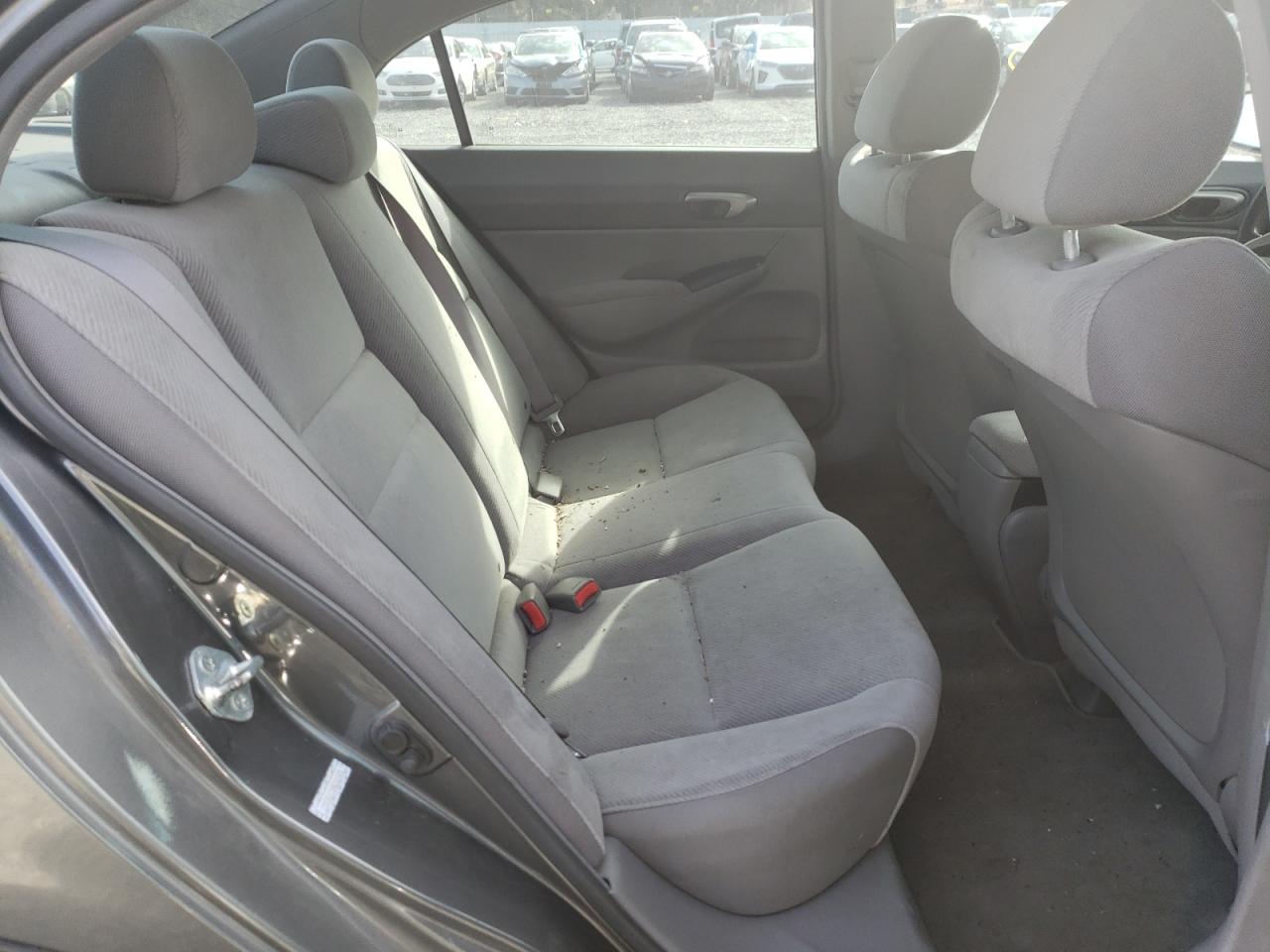 Photo 6 from auction – 2010 HONDA CIVIC LX with VIN 19XFA1F50AE001626