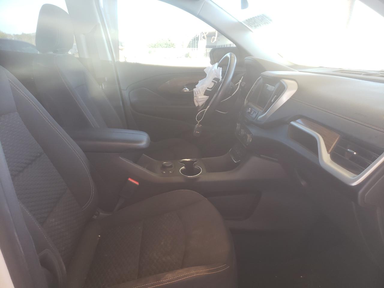 Photo 5 from auction – 2019 GMC TERRAIN SL with VIN 3GKALMEV9KL381462