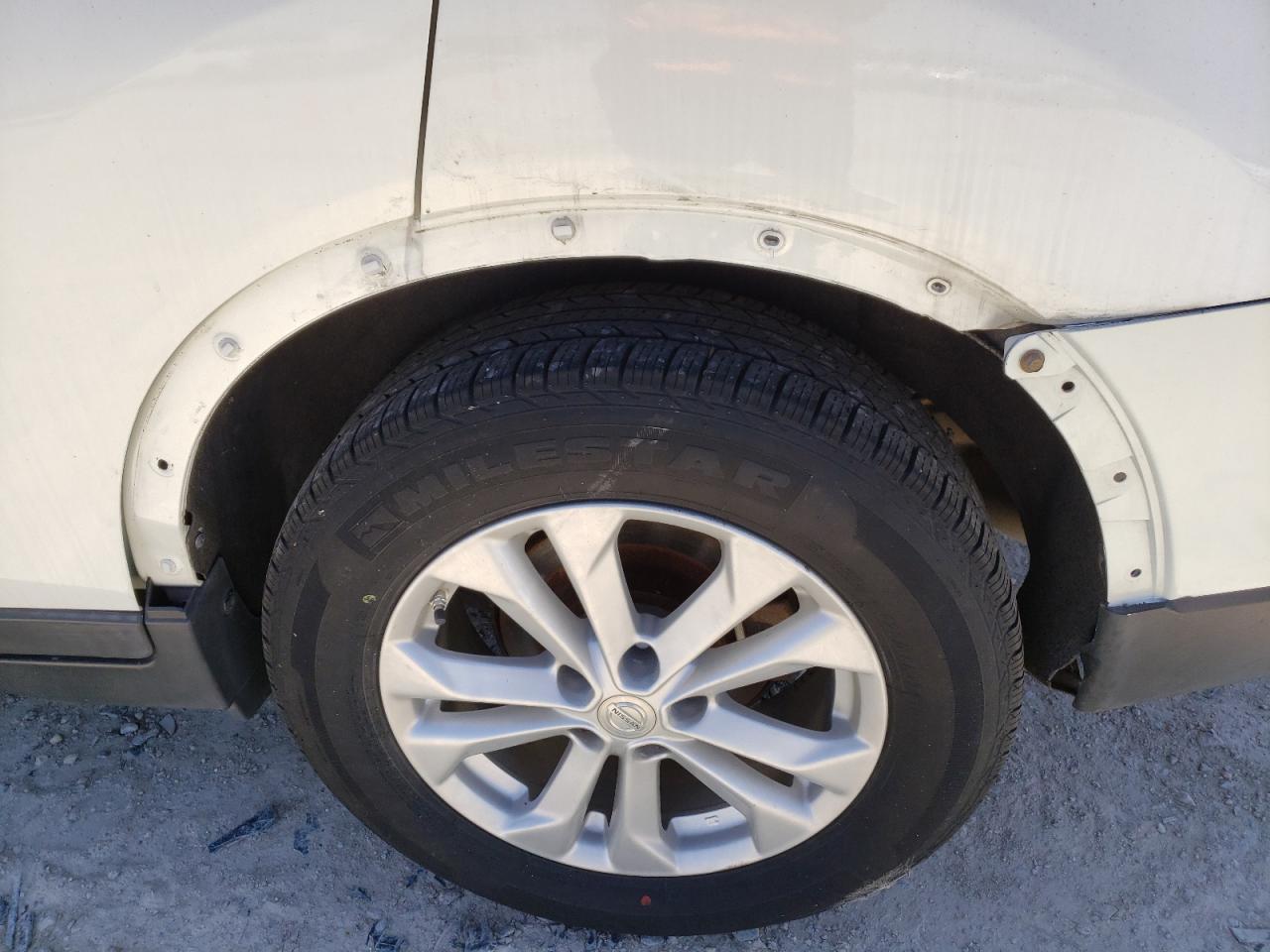 Photo 10 from auction – 2014 NISSAN ROGUE S with VIN 5N1AT2MVXEC778157