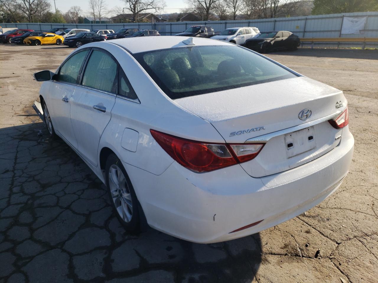Photo 3 from auction – 2013 HYUNDAI SONATA SE with VIN 5NPEC4AC8DH581186