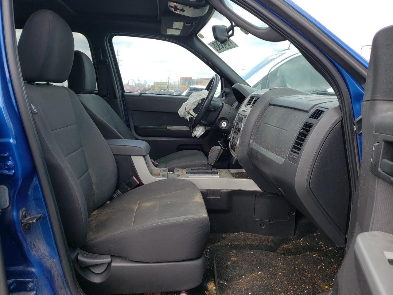 Photo 5 from auction – 2011 FORD ESCAPE XLT with VIN 1FMCU0DG5BKB45160