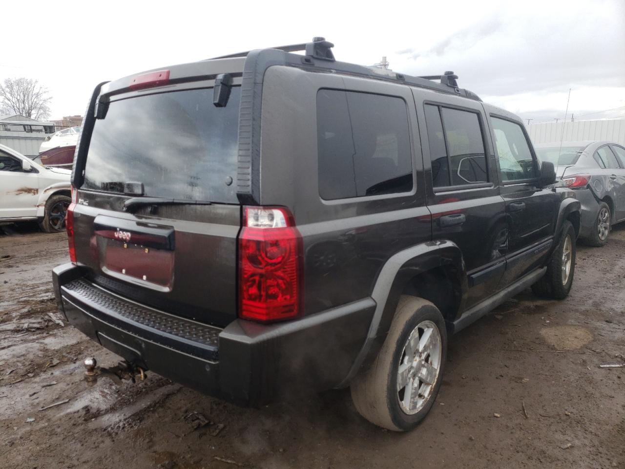 Photo 4 from auction – 2006 JEEP COMMANDER with VIN 1J8HH48KX6C168916