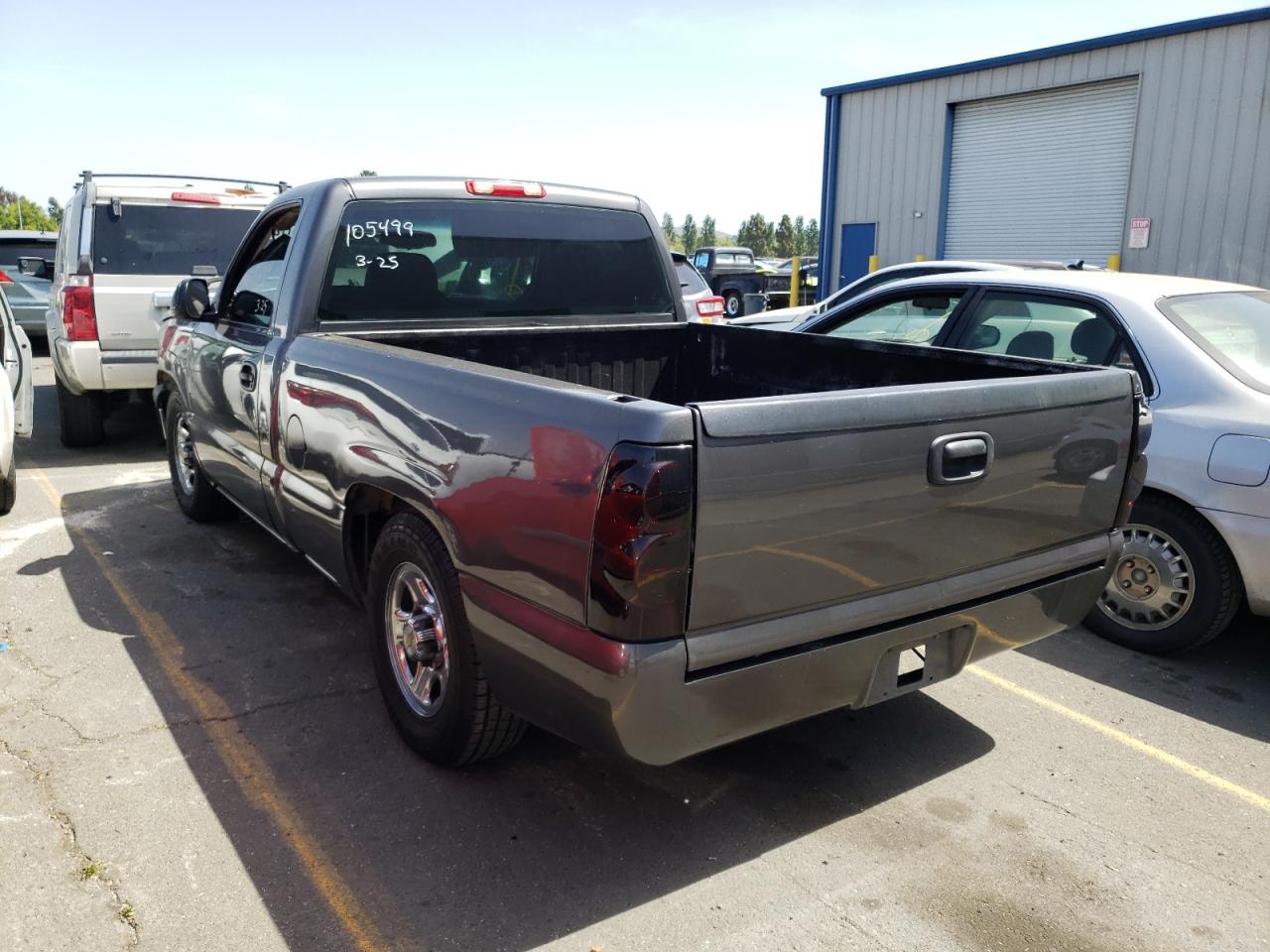 Photo 3 from auction – 2004 CHEVROLET SILVERADO with VIN 1GCEC14X04Z207483